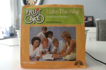 7" Single Fruitcake - I Like The Way / A Little Place In My  beschikbaar voor biedingen