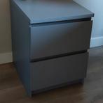 Leuk grijs nachtkastje, Huis en Inrichting, Slaapkamer | Nachtkastjes, Ophalen, Zo goed als nieuw, Hout, Minder dan 45 cm