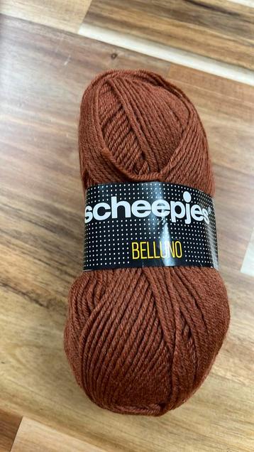 Scheepjes Belluno 10 bollen-haak en breigaren  beschikbaar voor biedingen