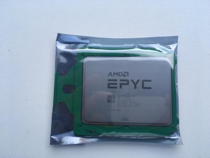 AMD Epyc 7502 32c 64t sp3 cpu, Computers en Software, Processors, Zo goed als nieuw, 32-core, 3 tot 4 Ghz, Ophalen of Verzenden