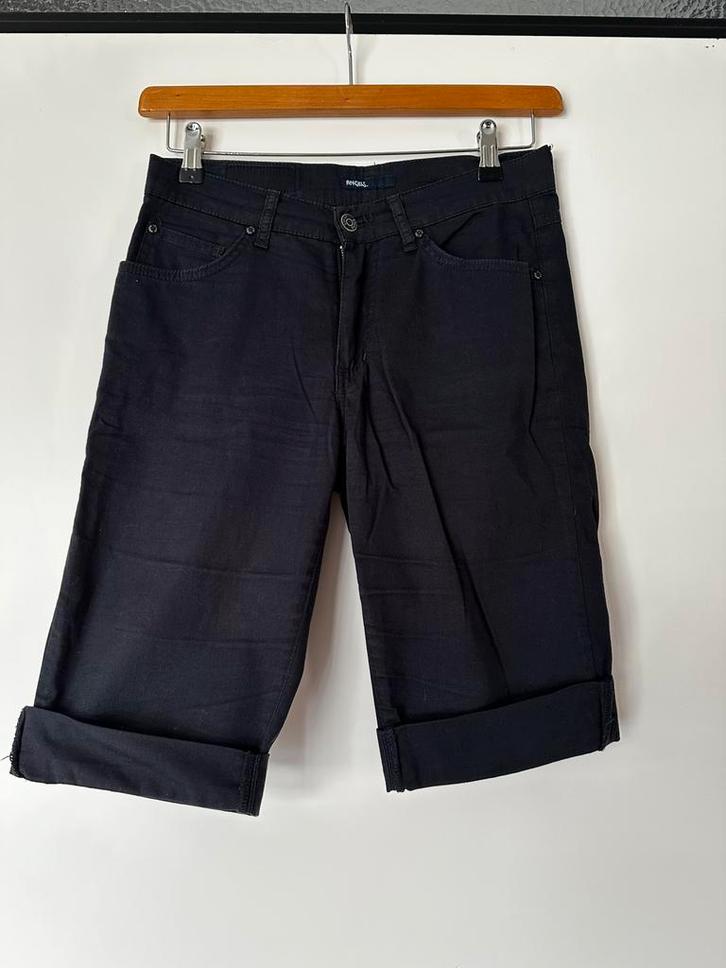 Donker blauwe korte broek, Kleding | Dames, Broeken en Pantalons, Zo goed als nieuw, Maat 36 (S), Blauw, Kort, Ophalen of Verzenden