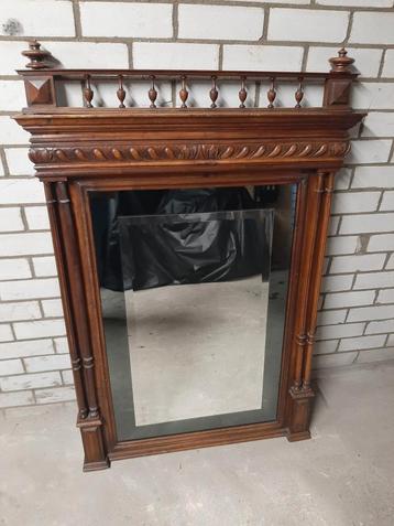 Mooie nette antieke spiegel 130x88 beschikbaar voor biedingen