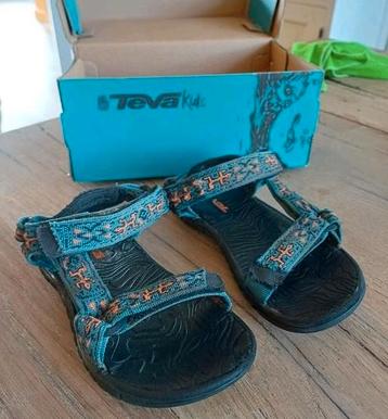 TEVA sandalen maat 28 beschikbaar voor biedingen