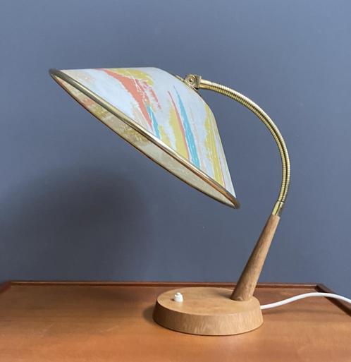 50 jaren tafel lamp TEMDE gekleurde kap met buig nek, Huis en Inrichting, Lampen | Tafellampen, Gebruikt, Minder dan 50 cm, Hout