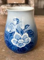 Bing & Grondahl vaas met Christmasrose, Ophalen