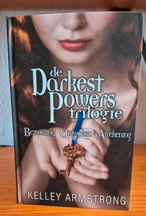 Kelley Armstrong - De darkest powers trilogie, Boeken, Kinderboeken | Jeugd | 13 jaar en ouder, Zo goed als nieuw, Ophalen of Verzenden