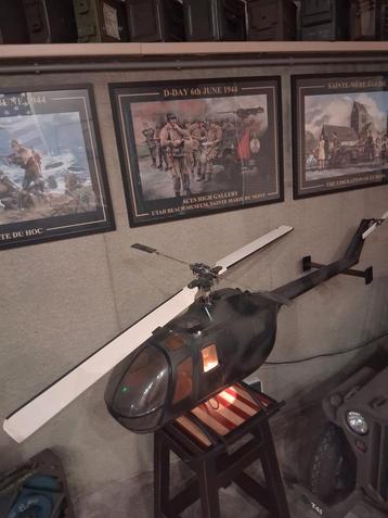 Messerschmitt BO 105 Helikopter Model beschikbaar voor biedingen