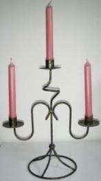 Leuke metalen kandelaar met 3 armen (+ 3 kaarsen), Huis en Inrichting, Woonaccessoires | Kandelaars en Kaarsen, Ophalen, 25 tot 50 cm