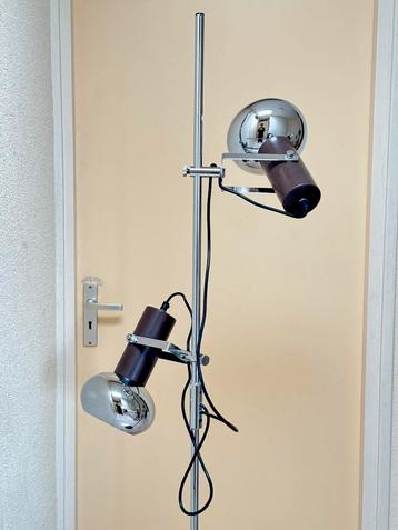Vintage Herda Bruine Vloerlamp Mid Century Retro Design beschikbaar voor biedingen