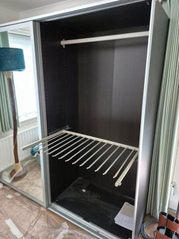 IGS: IKEA Pax kast 200x201x66cm met spiegel schuifdeuren - afbeelding 2