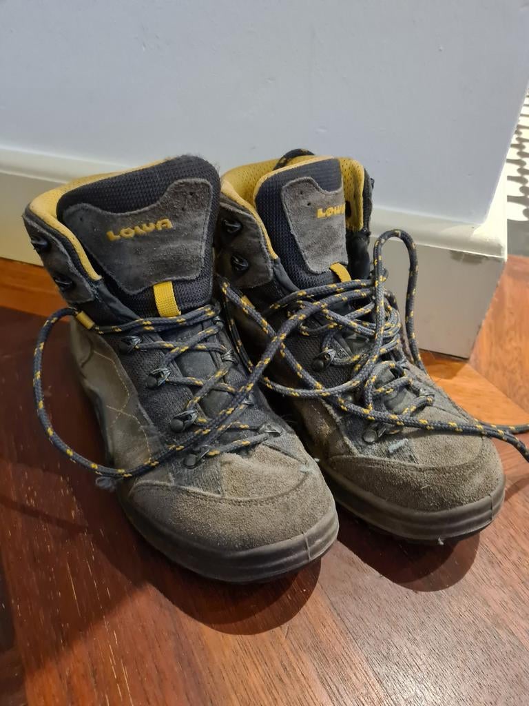 Lowa Bergschoenen Kind Maat 37, Gebruikt, Lowa, Jongen of Meisje, Overige typen