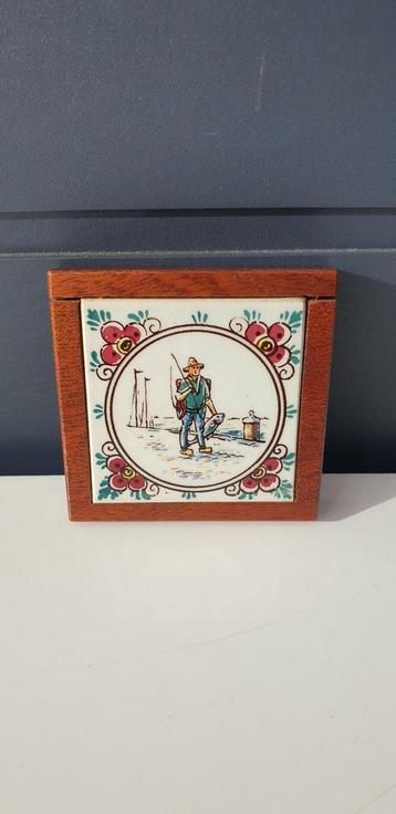Vintage Tegeltje met Visser beschikbaar voor biedingen