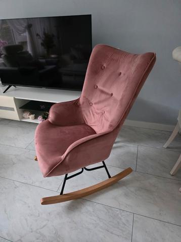 Velvet Schommelstoel - Roze beschikbaar voor biedingen
