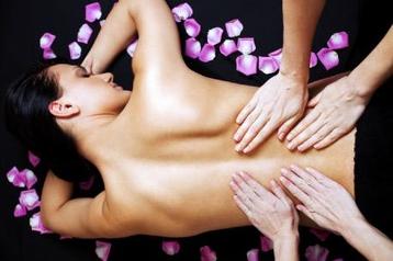 Vierhanden energetische massage  beschikbaar voor biedingen