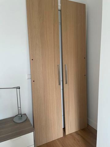2 PAX houten kastdeuren 236 met handvat  beschikbaar voor biedingen