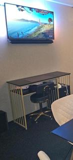 Nieuw Bureau - Zwart & Goud Design nagel tafel, Huis en Inrichting, Bureaus, Ophalen of Verzenden, Zo goed als nieuw, Bureau