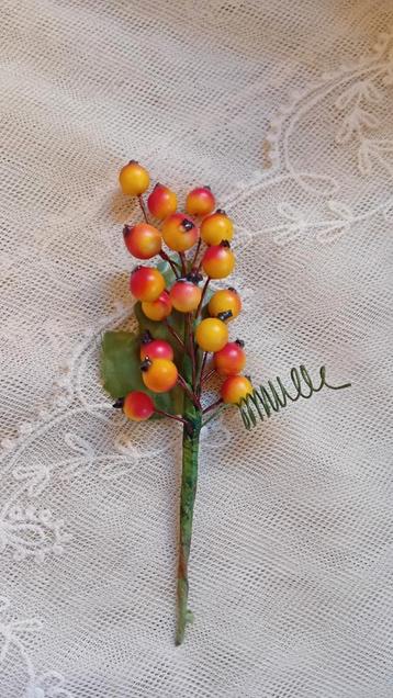 Corsage beschikbaar voor biedingen