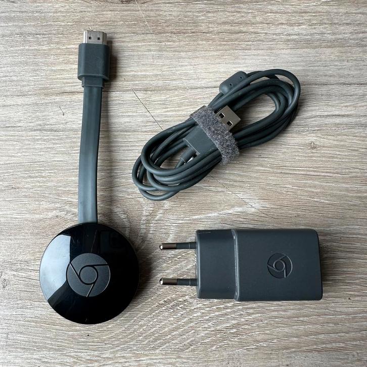 Google Chromecast V2, Audio, Tv en Foto, Mediaspelers, Zo goed als nieuw, Zonder harde schijf, Ophalen of Verzenden