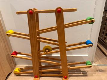Speelgoed beschikbaar voor biedingen