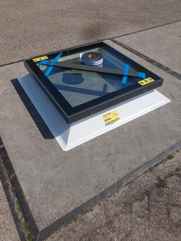 Intura platdakraam 100x100 | hr++ beschikbaar voor biedingen