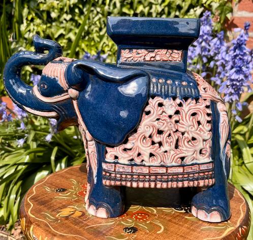 Leuke olifant van keramiek 21 cm (plantentafeltje), Antiek en Kunst, Antiek | Keramiek en Aardewerk, Ophalen of Verzenden