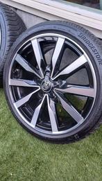 Toyota Corolla TS GR 18 inch velgen wielen winterwielen set, Auto-onderdelen, Banden en Velgen, 18 inch, Gebruikt, Banden en Velgen