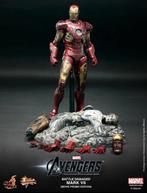 Hot Toys Avengers- Iron Man mark VII Battle Damage, Ophalen of Verzenden, Zo goed als nieuw, Actiefiguur of Pop