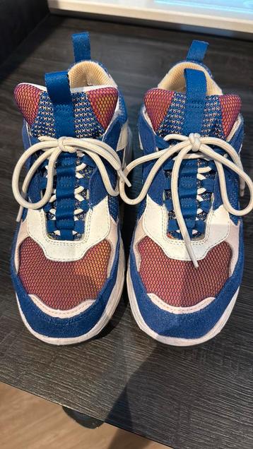 Calvin Klein sneakers maat 39 beschikbaar voor biedingen