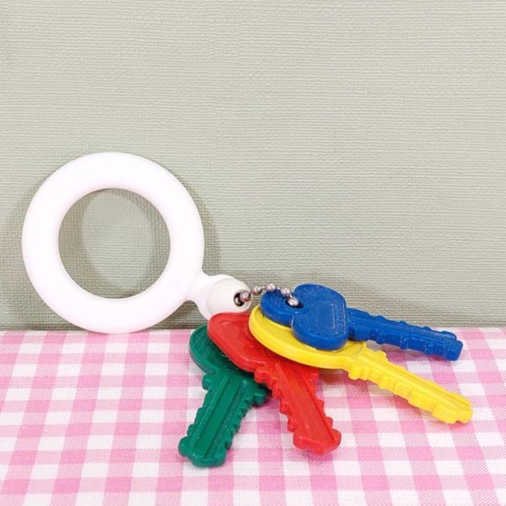 Vintage bijtring met sleutels retro baby speelgoed jaren 70, Kinderen en Baby's, Speelgoed | Babyspeelgoed, Zo goed als nieuw