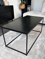 Zwarte salontafel houtlook., Huis en Inrichting, Ophalen, Gebruikt, 50 tot 100 cm, Vierkant