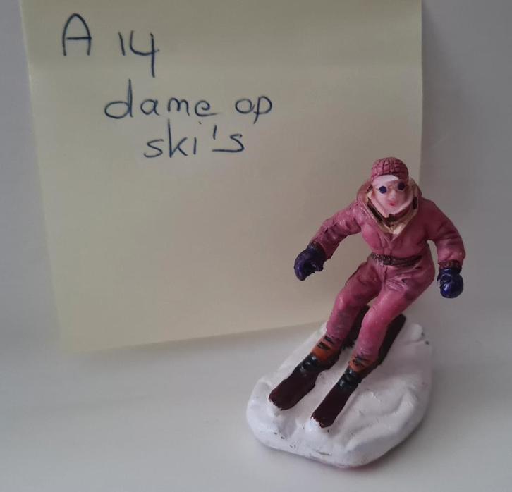 A14, dame op ski's, kerstdorp, Diversen, Kerst, Zo goed als nieuw, Ophalen of Verzenden