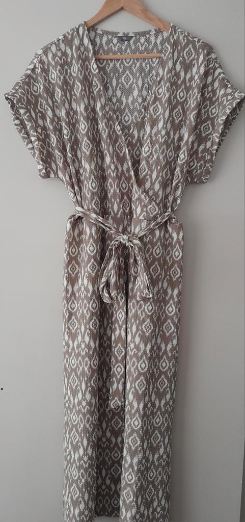 Leuke lange jurk maat 46, Kleding | Dames, Jurken, Nieuw, Maat 46/48 (XL) of groter, Beige, Onder de knie, Ophalen of Verzenden