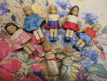 Antieke houten popjes poppenhuis Ertsgebergte beschikbaar voor biedingen