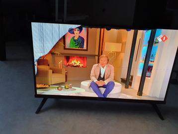 TeKoop Smart Tv Hisene 32Inch Scherm beschadigd €20. beschikbaar voor biedingen