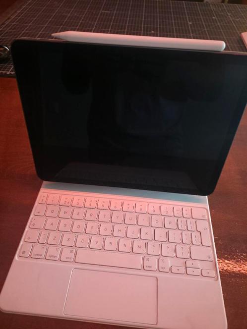 IPad Air (64GB) 10,9 inch + Apple Accessoires, Computers en Software, Apple iPads, Zo goed als nieuw, Apple iPad Air, 10 inch