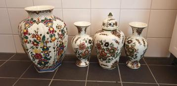 Antieke Delfts Blauw Vazen Set beschikbaar voor biedingen