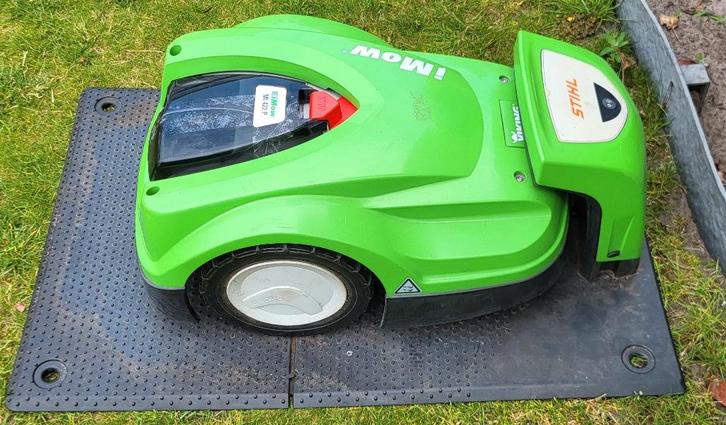 Viking MI422P robotmaaier en laadstation, Tuin en Terras, Robotmaaiers, Gebruikt, 20 tot 25 cm, Met regensensor, Ophalen