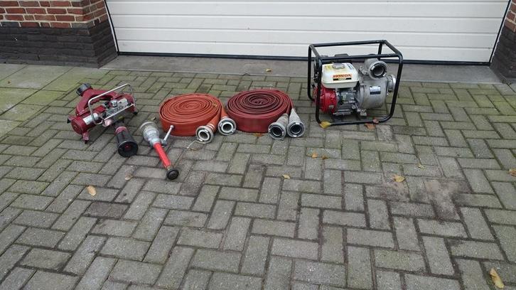 Honda WB30XT waterpomp met slangen, Zakelijke goederen, Machines en Bouw | Pompen en Compressoren