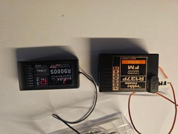 35MHz ontvangers Futaba beschikbaar voor biedingen