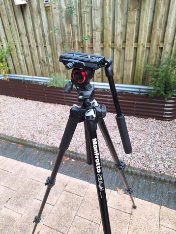 Manfrotto 290 light Camera statief + MVH400AH video kop beschikbaar voor biedingen