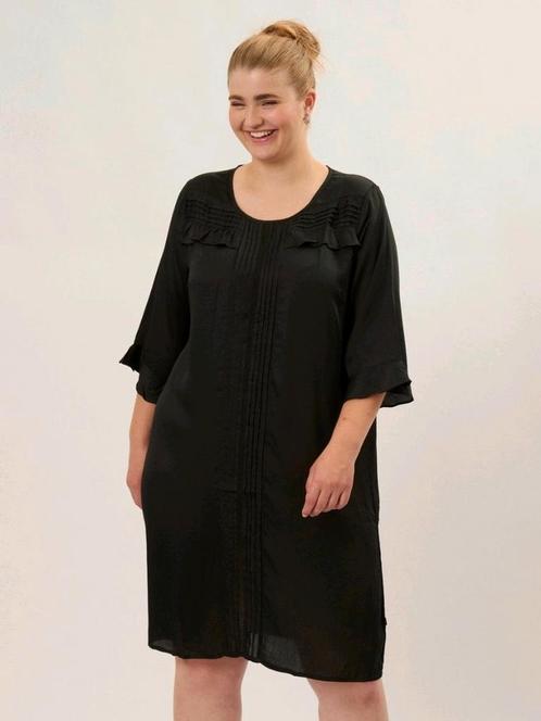Zwarte jurk met rouches van Adia Maat 42/44
S, Kleding | Dames, Jurken, Nieuw, Maat 42/44 (L), Zwart, Knielengte, Ophalen of Verzenden