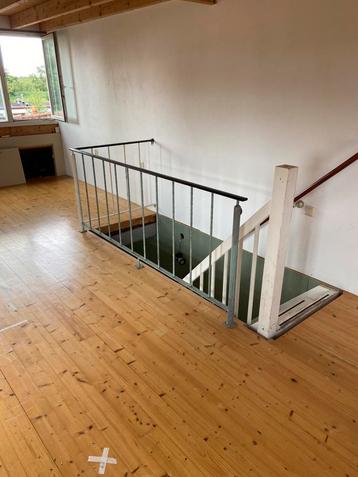 Stalen traphek / balustrade beschikbaar voor biedingen