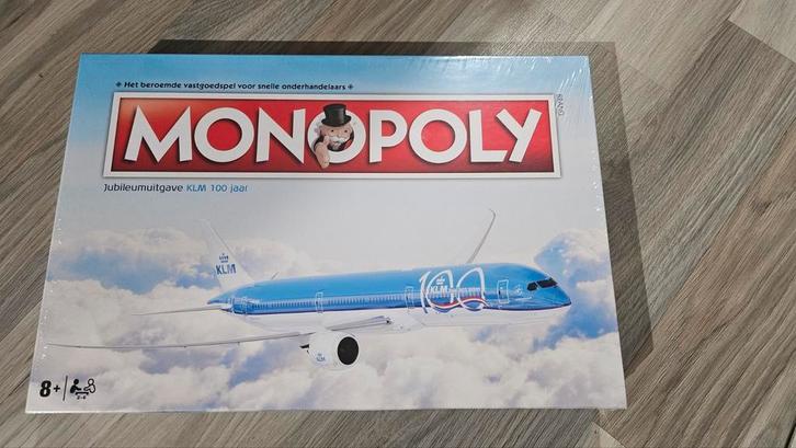 Monopoly KLM 100 Jaar Jubileum Editie - Nieuw!, Hobby en Vrije tijd, Gezelschapsspellen | Bordspellen, Nieuw, Drie of vier spelers