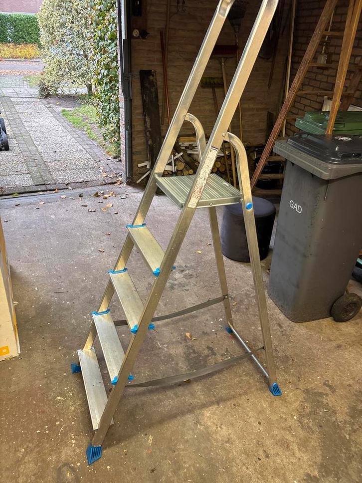 Gamma Trap - Zo goed als nieuw, Doe-het-zelf en Verbouw, Ladders en Trappen, Zo goed als nieuw, Trap, Minder dan 2 meter, Ophalen