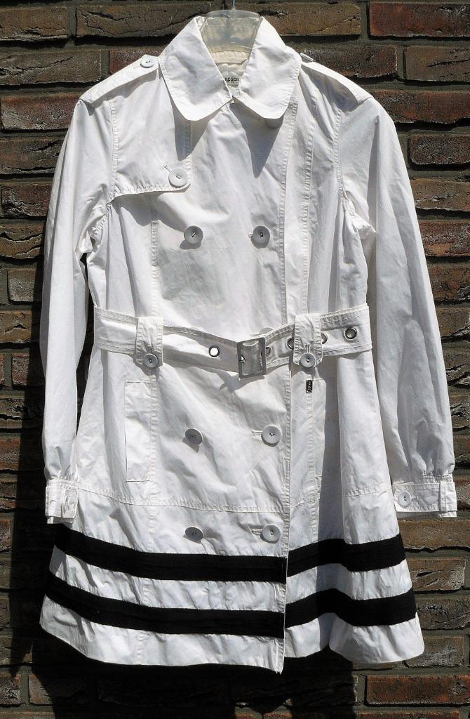 McGregor trenchcoat in wit met zwarte strepen, maat 38., Kleding | Dames, Jassen | Zomer, Zo goed als nieuw, Maat 38/40 (M), Wit