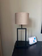 Tafellamp met velvet beige kap, Huis en Inrichting, Lampen | Tafellampen, Ophalen, Zo goed als nieuw, Stof, Minder dan 50 cm