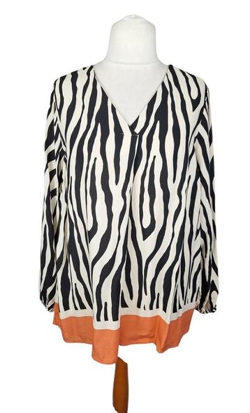 Zwart/ecru tuniek Mandie 2 van Wasabi Concept Maat 54/56 beschikbaar voor biedingen