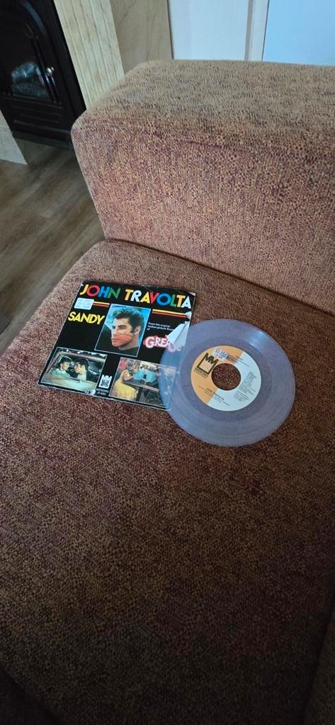 Single john travolta . Sandy. Rainbows, Cd's en Dvd's, Vinyl Singles, Zo goed als nieuw, Nederlandstalig, Ophalen of Verzenden