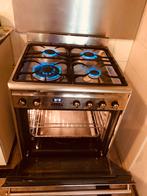 Gasfornuis Smeg, Witgoed en Apparatuur, Fornuizen, Ophalen, 4 kookzones, Zo goed als nieuw, Gas