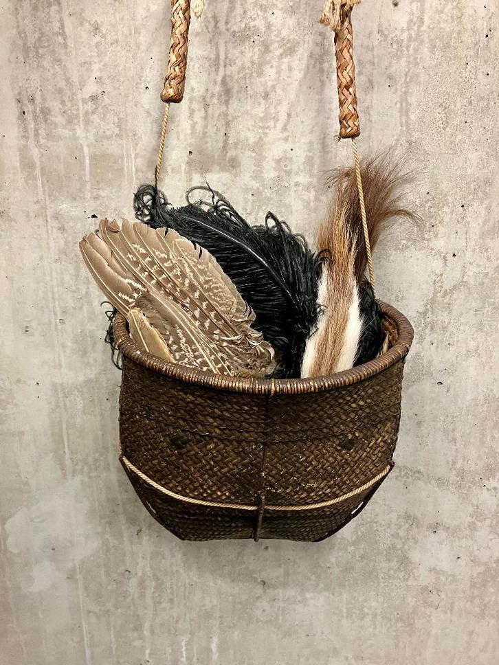 bruine Handgemaakte gevlochten schouder- jachttas mand, Sieraden, Tassen en Uiterlijk, Tassen | Schoudertassen, Zo goed als nieuw